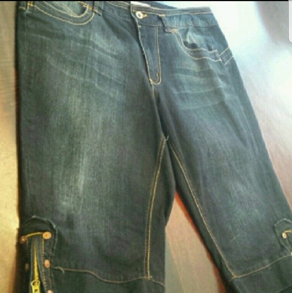 Venezia Denim Capris Bronze Buttons and Snaps 18